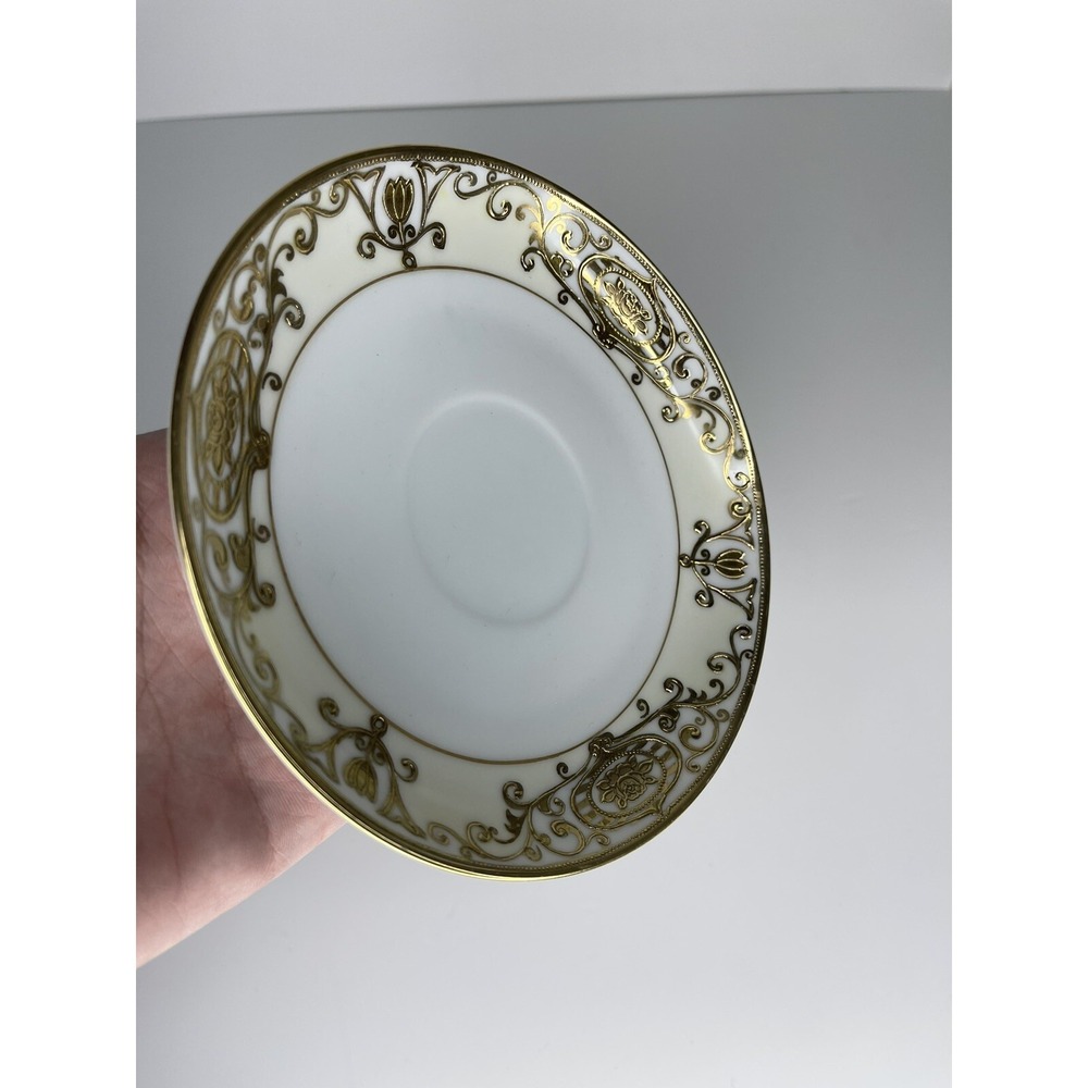 (1) Noritake Christmas Ball Teacup SAUCER Plate 6"